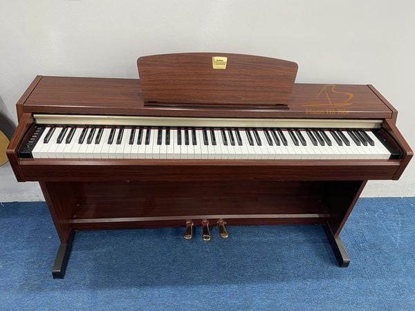 Yamaha sale clp 220