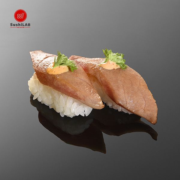 Nigiri- Aburi cá ngừ- 2 pcs