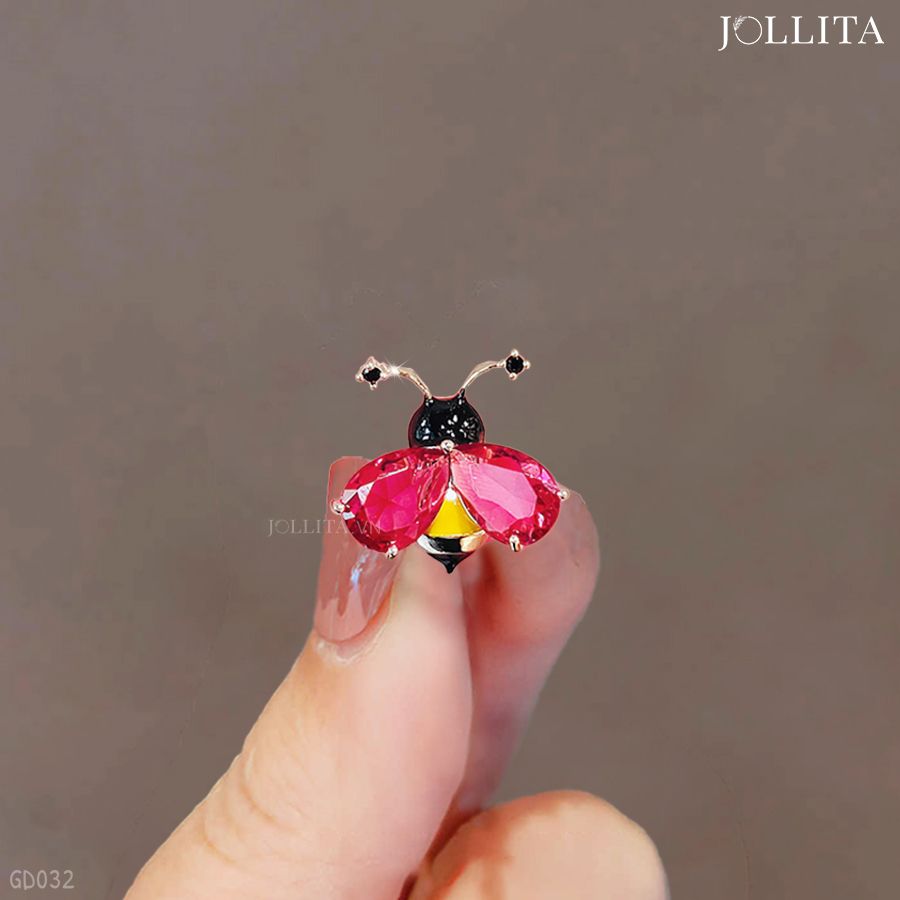 Pin cài áo ong đính đá đỏ dễ thương