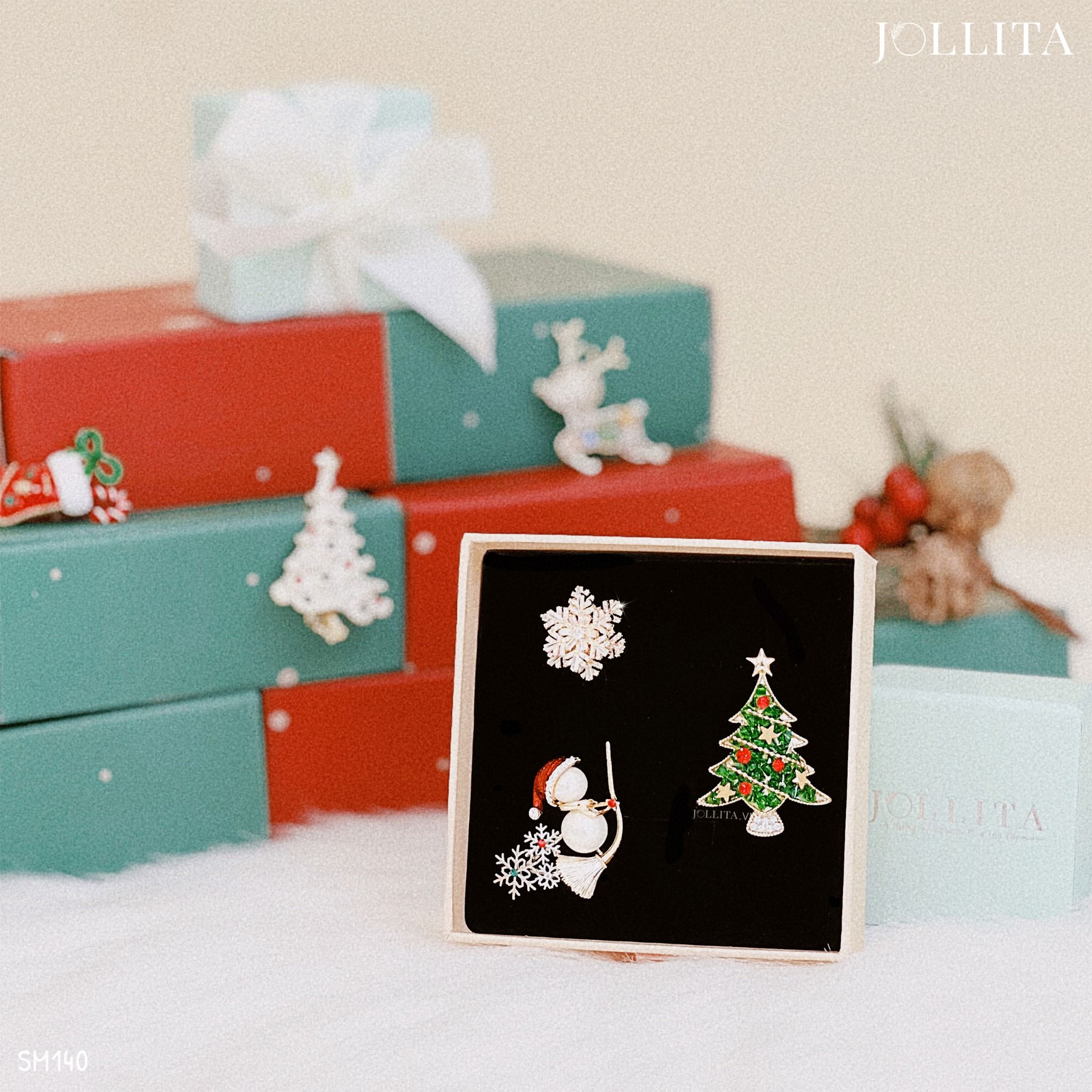 Set quà tặng Noel cài áo cao cấp sang trọng 140