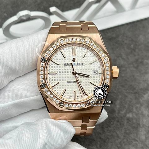 Đồng Hồ Audemars Piguet Royal Oak 15451OR.ZZ.1256OR.01 Rep 1:1 Chế Tác Vỏ Vàng Khối 18K Niềng Bezel Độ Kim Cương Thiên Nhiên Mặt Trắng Dây Kim Loại