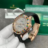 Đồng Hồ Rolex Yacht-Master 126655 Rep 1:1 Chế Tác Vỏ Vàng Khối 18K Niềng Bezel Đính Ruby Cầu Vồng Mặt Số Độ Kim Cương Thiên Nhiên Dây Cao Su