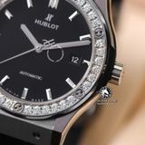 Đồng Hồ Hublot Classic Fusion 42mm Rep 1:1 Chế Tác Vỏ Bạc Độ Viền Bezel Kim Cương Thiên Nhiên - Moissanite 542.NX.1171.LR