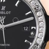 Đồng Hồ Hublot Classic Fusion 42mm Rep 1:1 Chế Tác Vỏ Bạc Độ Viền Bezel Kim Cương Thiên Nhiên - Moissanite 542.NX.1171.LR