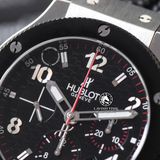 Đồng Hồ Hublot Big Bang 44mm Rep 1:1 Chế Tác Vỏ Bạc Mặt Carbon Đen Dây Cao Su 301.SB.131.RX