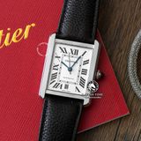 Đồng Hồ Cartier Tank Must WSTA0040 Rep 1:1 Chế Tác Vỏ Bạc Mặt Trắng Dây Da