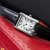 Đồng Hồ Cartier Tank Must WSTA0040 Rep 1:1 Chế Tác Vỏ Bạc Mặt Trắng Dây Da