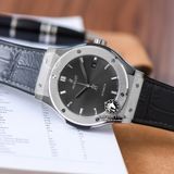 Đồng Hồ Hublot Classic Fusion 42mm Rep 1:1 Chế Tác Vỏ Bạc Titanium Mặt Số Xám Nâng Cấp Độ Vòng Bi Bánh Đà Chính Hãng 542.NX.7071.LR