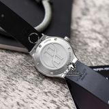 Đồng Hồ Hublot Classic Fusion 33mm Rep 1:1 Chế Tác Vỏ Bạc Đính Đá Pave Mặt Số Xám Chải Tia 581.NX.7071.LR