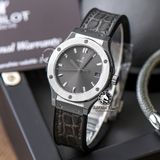 Đồng Hồ Hublot Classic Fusion 33mm Rep 1:1 Chế Tác Vỏ Bạc Mặt Số Xám Chải Tia 581.NX.7071.LR