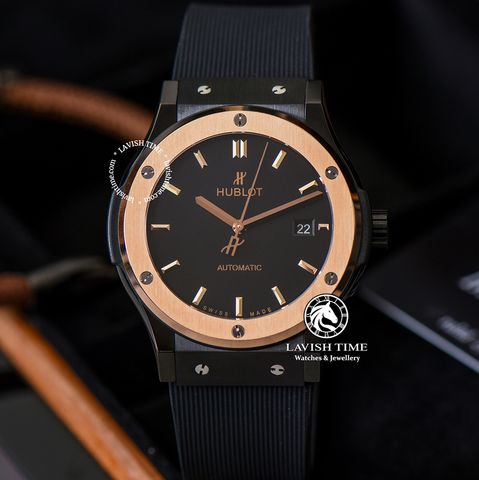 Đồng Hồ Hublot Classic Fusion 42mm Rep 1:1 Chế Tác Vỏ Vàng Hồng Mặt Số Đen Dây Cao Su 542.CO.1181.RX