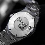 Đồng Hồ Audemars Piguet Royal Oak 67650ST.OO.1261ST.01 Rep 1:1 Chế Tác Vỏ Bạc Mặt Đen Dây Kim Loại