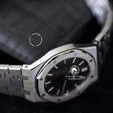 Đồng Hồ Audemars Piguet Royal Oak 67650ST.OO.1261ST.01 Rep 1:1 Chế Tác Vỏ Bạc Mặt Đen Dây Kim Loại