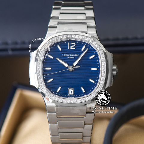 Đồng Hồ Patek Philippe Nautilus 7118/1200A-001 Rep 1:1 Chế Tác Vỏ Bạc Mặt Xanh Dương Dây Kim Loại