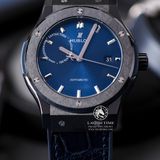 Đồng Hồ Hublot Classic Fusion 42mm Rep 1:1 Chế Tác Vỏ Đen Ceramic Mặt Số Xanh Dương Chải Tia Dây Da Cá Sấu 542.CM.7170.LR