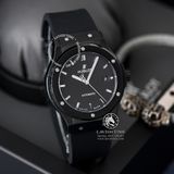 Đồng Hồ Hublot Classic Fusion 42mm Rep 1:1 Chế Tác Vỏ Đen Mặt Số Đen Dây Cao Su 511.CM.1171.RX