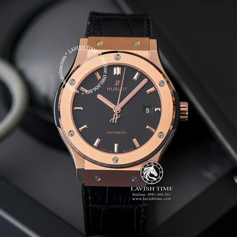 Đồng Hồ Hublot Classic Fusion 42mm Rep 1:1 Chế Tác Vỏ Vàng Hồng Titanium Mặt Số Đen Dây Cá Sấu 542.OX.1181.LR