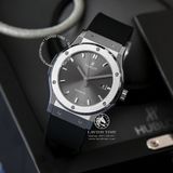 Đồng Hồ Hublot Classic Fusion 42mm Rep 1:1 Chế Tác Vỏ Bạc Titanium Mặt Số Xám Chải Tia Dây Cao Su Đen 542.NX.7071.RX