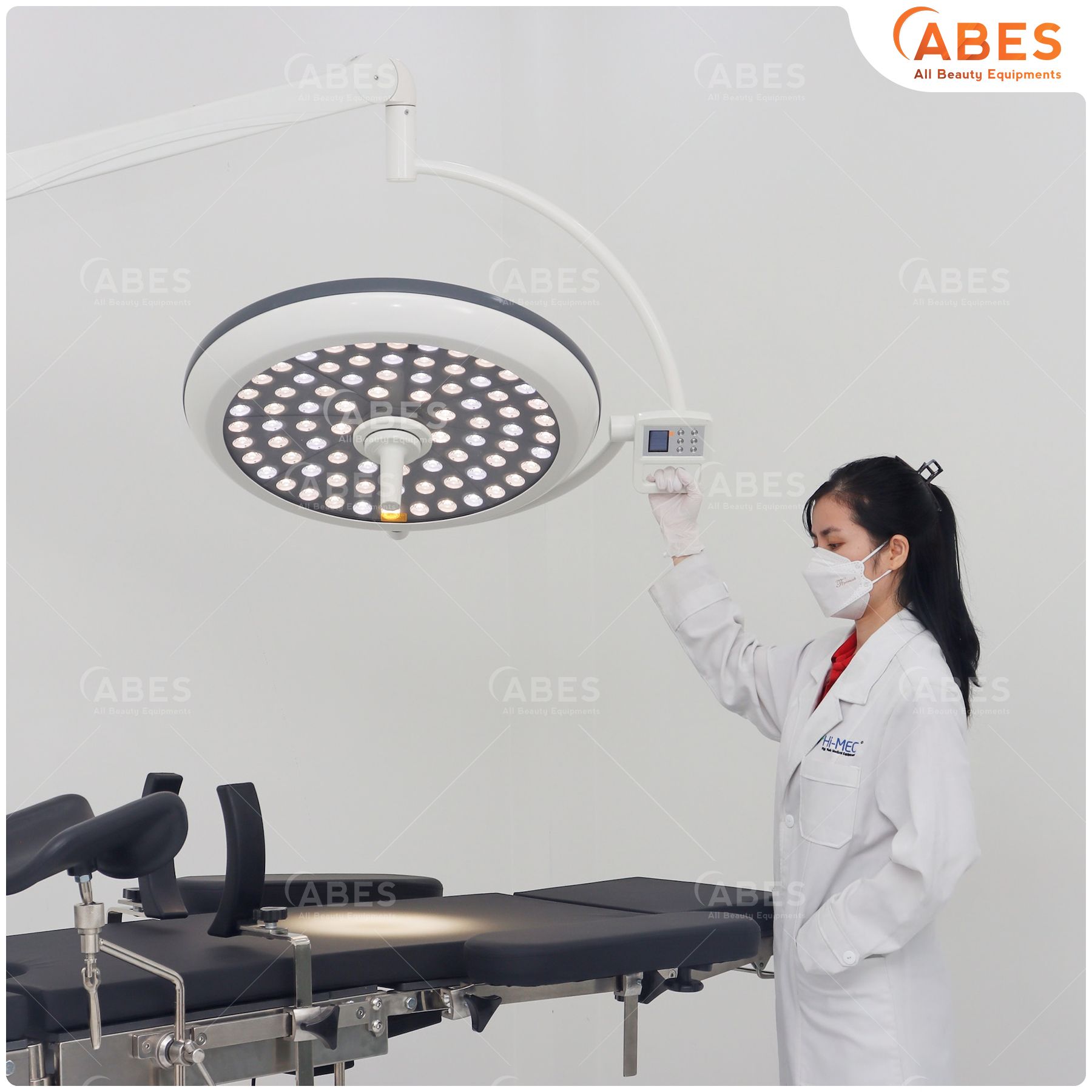 Đèn phẫu thuật Full Led bóng đơn LED700 treo tường
