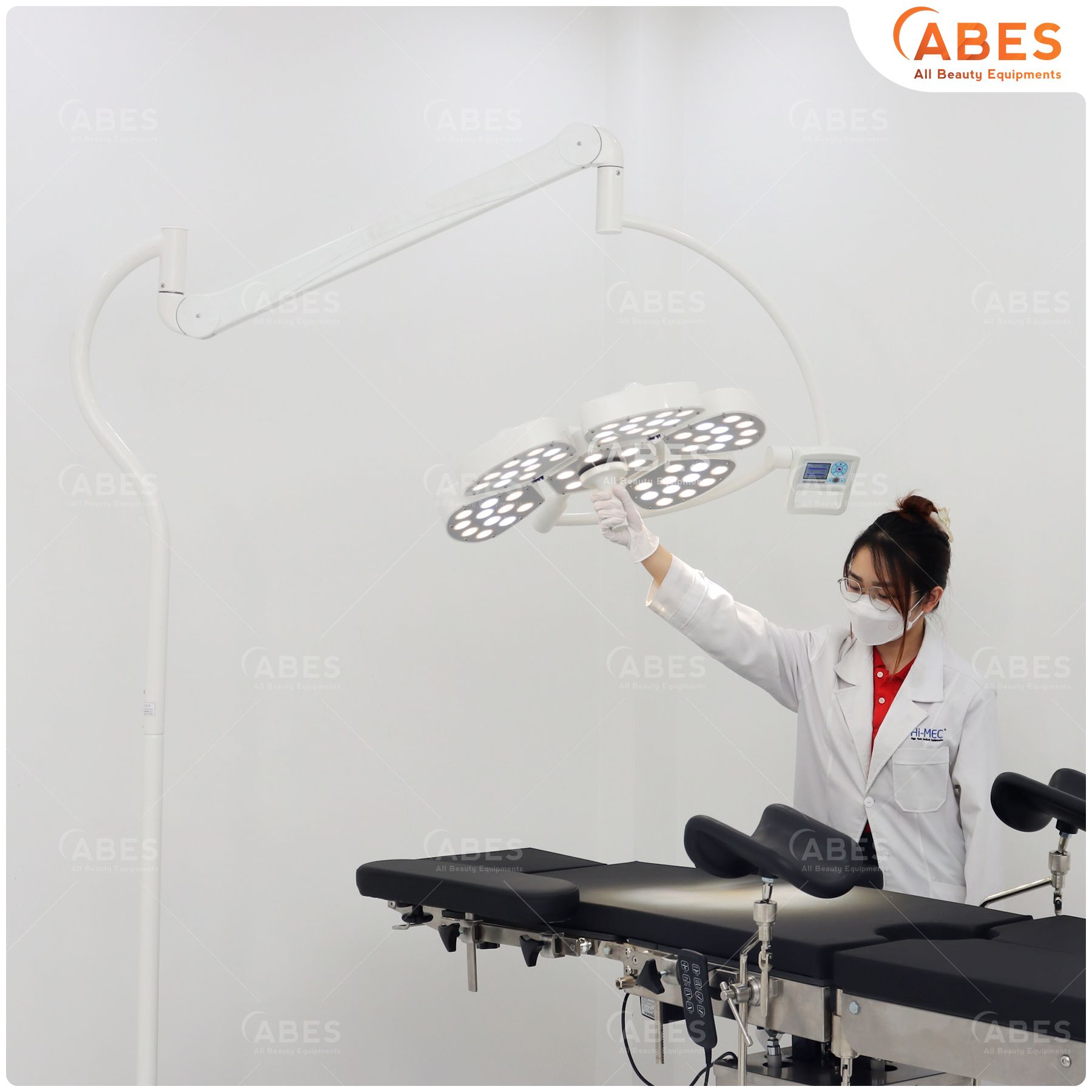 Đèn phẫu thuật Full Led bóng đơn Petal di động (61 bóng LED)