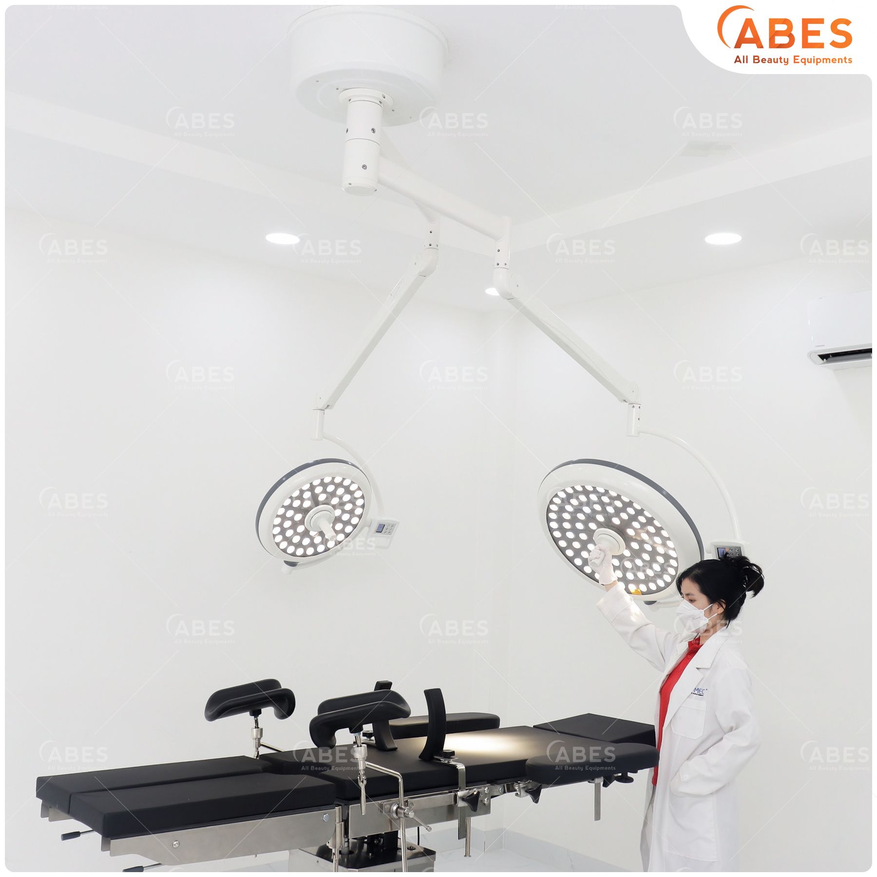 Đèn phẫu thuật Full Led bóng đôi 700/500 treo trần