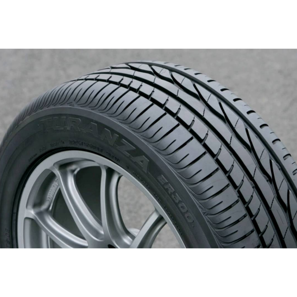 Vỏ xe (lốp xe) Bridgestone