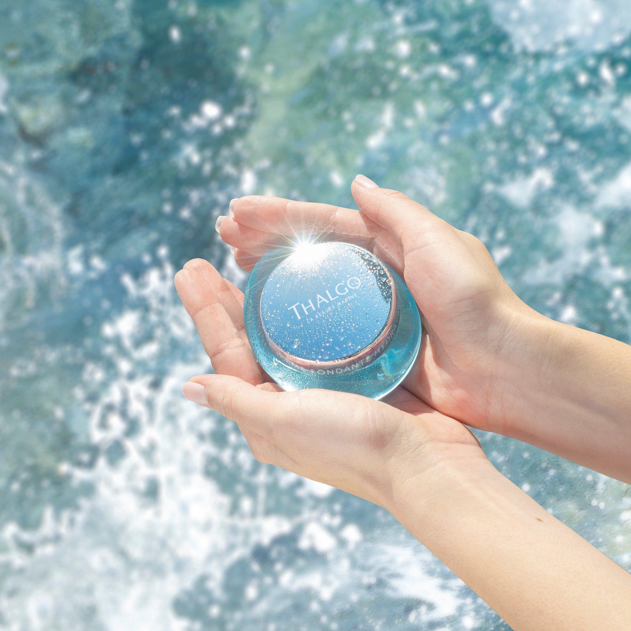 Kem cấp nước, dưỡng ẩm và sáng da, dành cho da thường và da khô Hydrating Melting Cream