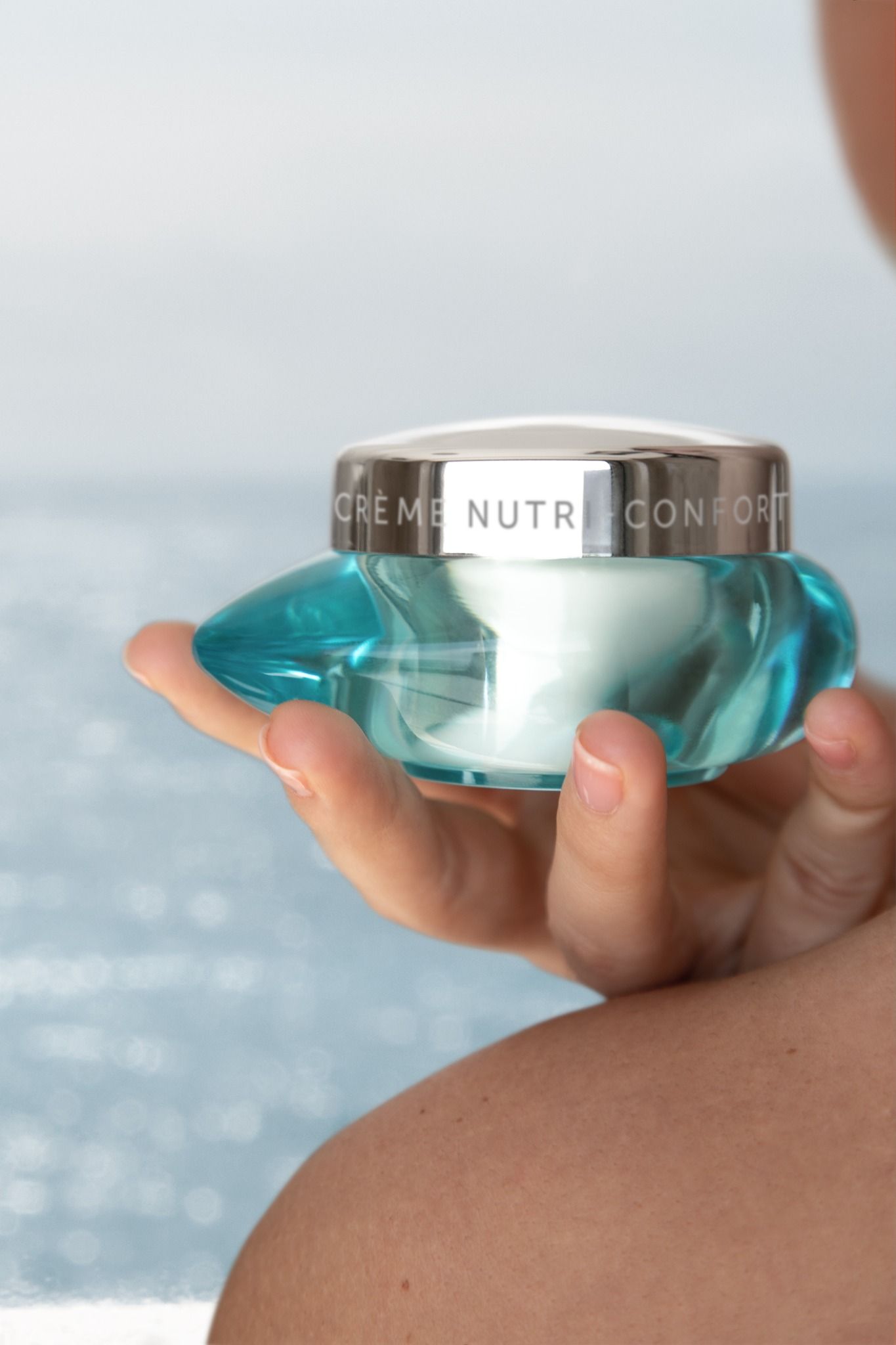 Kem nuôi dưỡng và làm mịn dành cho mọi loại da Nutri Comfort Cream