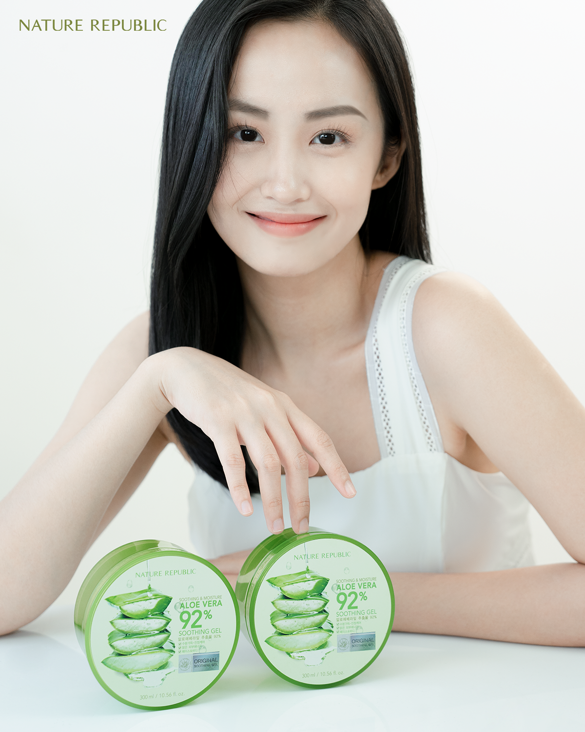 Gel nha đam dưỡng da Soothing & Moisture Aloe Vera 92% Soothing Gel 300ml