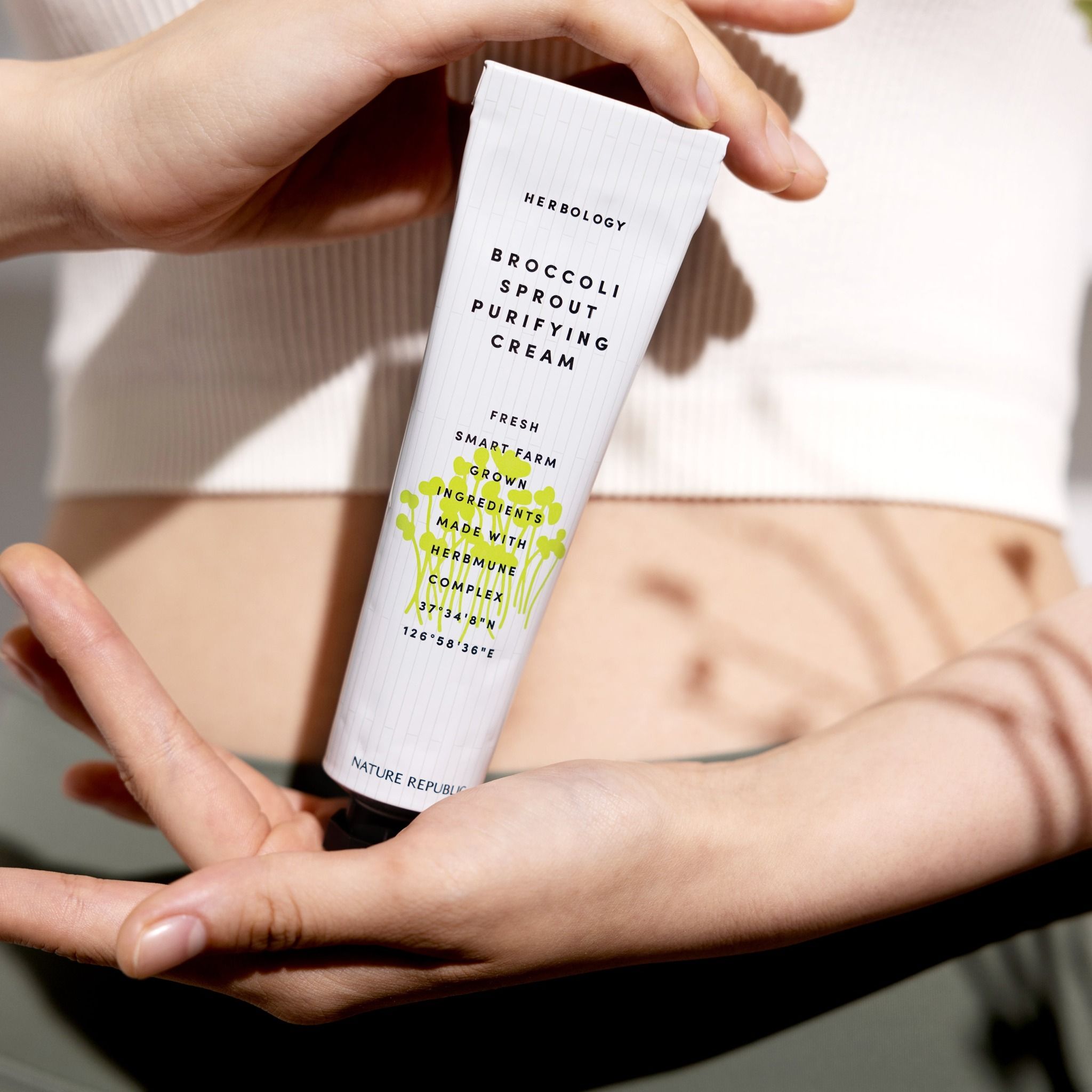 Kem dưỡng Nature Republic Herbology Broccoli Sprout Purifying Cream 70ml (date tháng 10.2025)