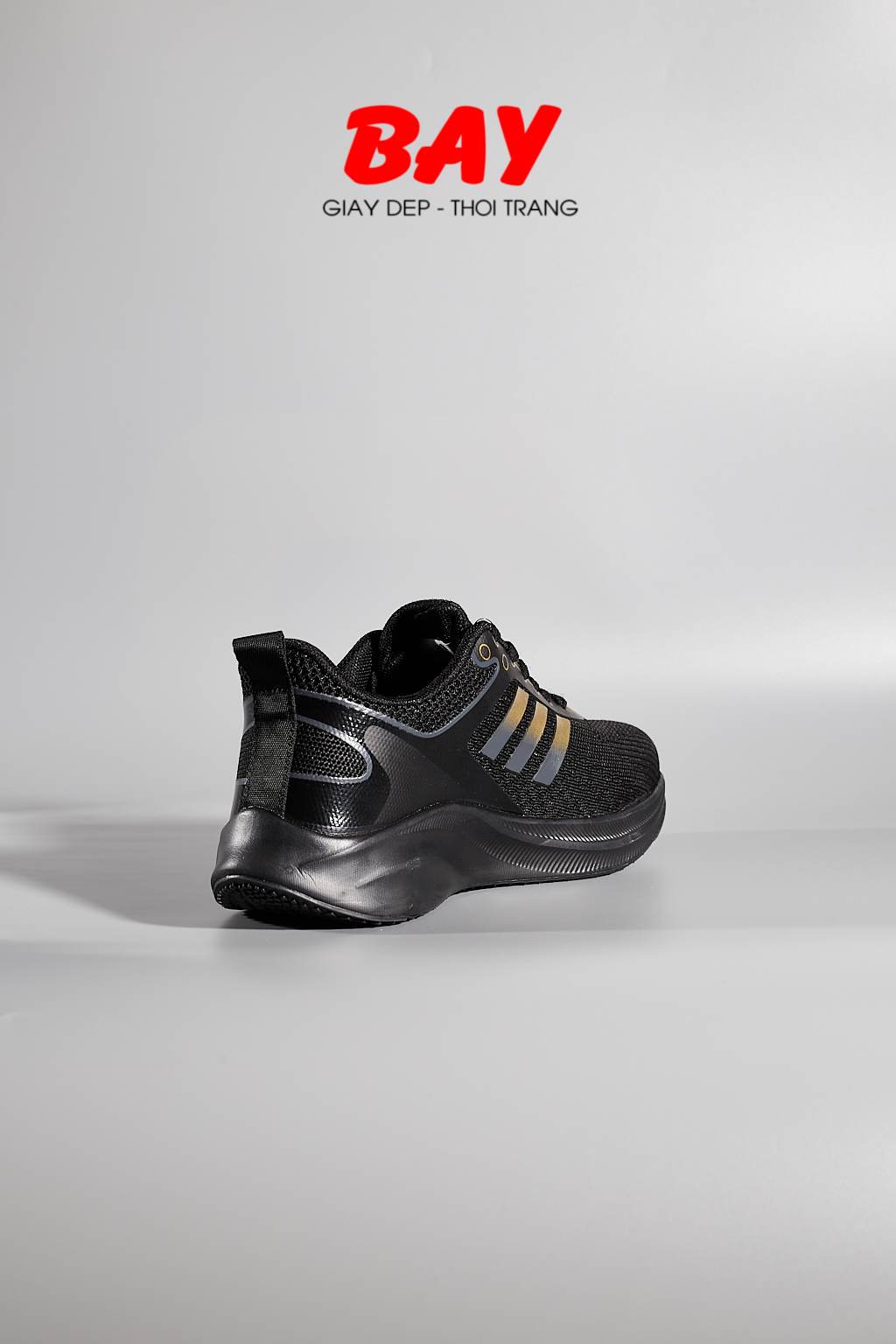 SNEAKER NAM A136