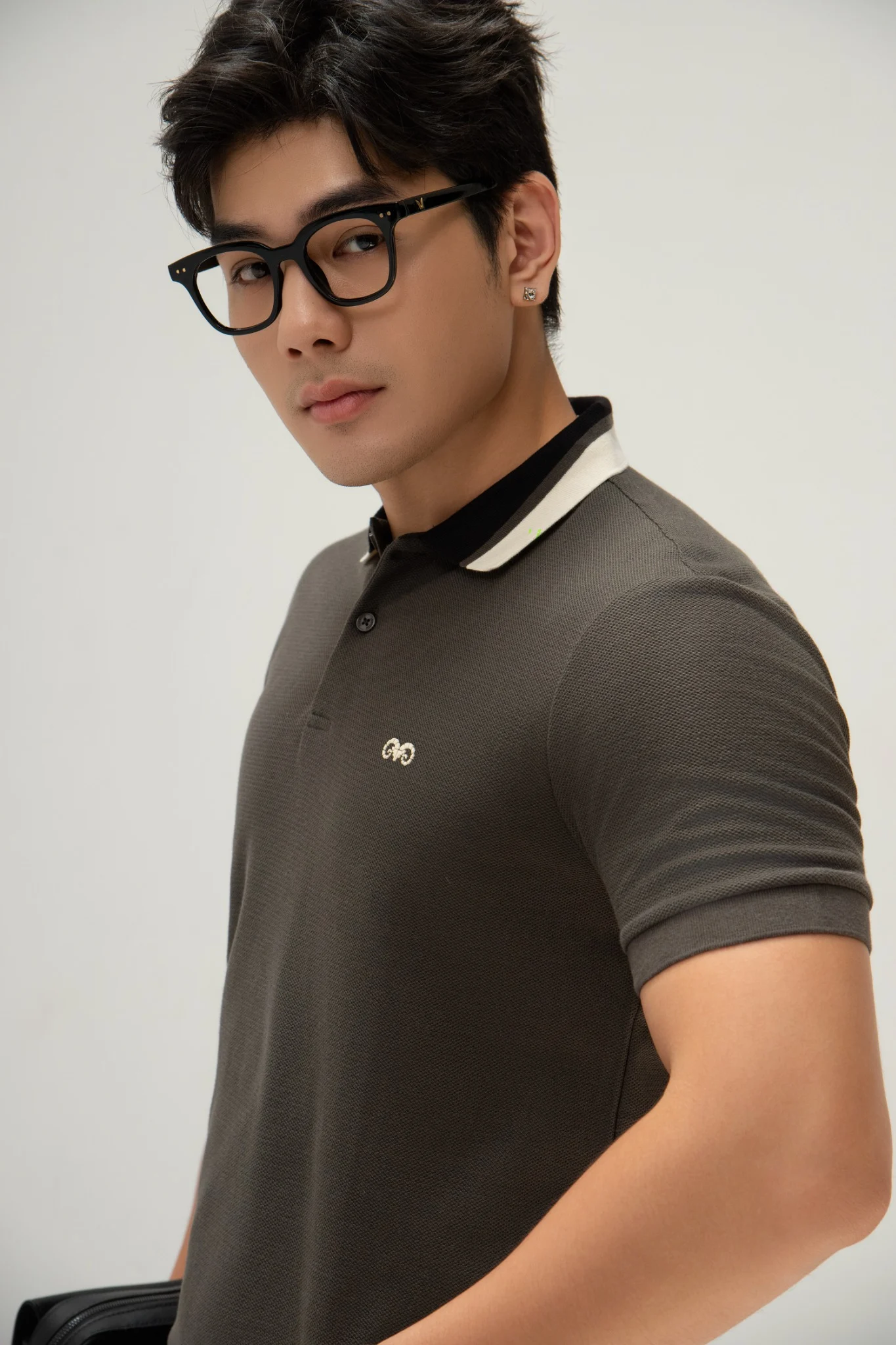 POLO NAM 8879-RÊU CỔ KEM ĐEN