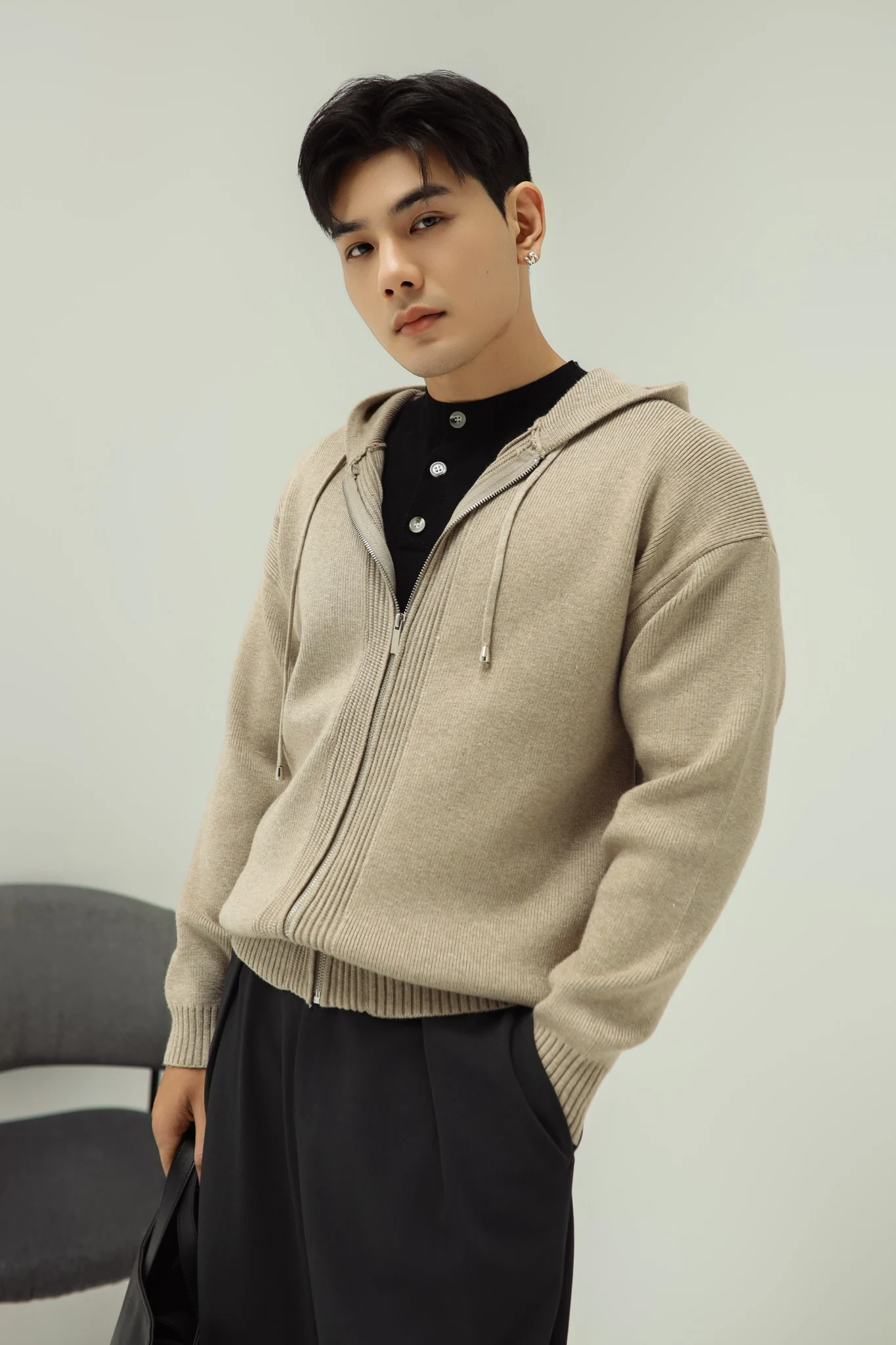 KHOÁC NAM DỆT KIM N731-REGULAR FIT KEM