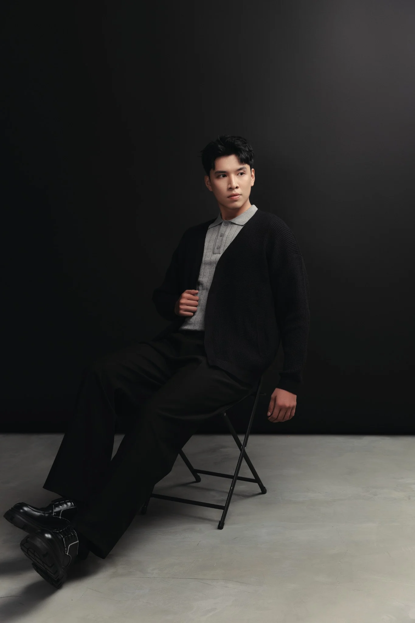 KHOÁC NAM DỆT KIM N733-REGULAR FIT ĐEN