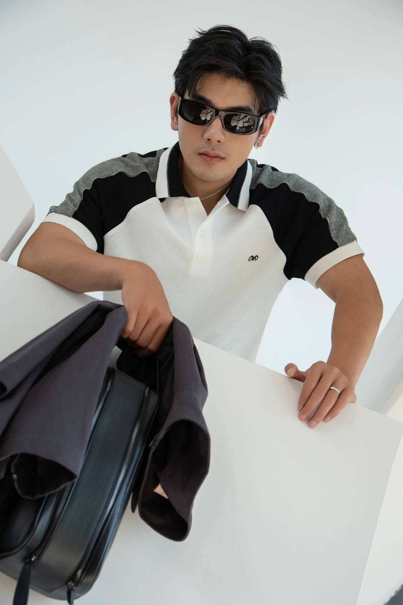 POLO NAM PP003-REGULAR FIT TRẮNG VAI XÁM