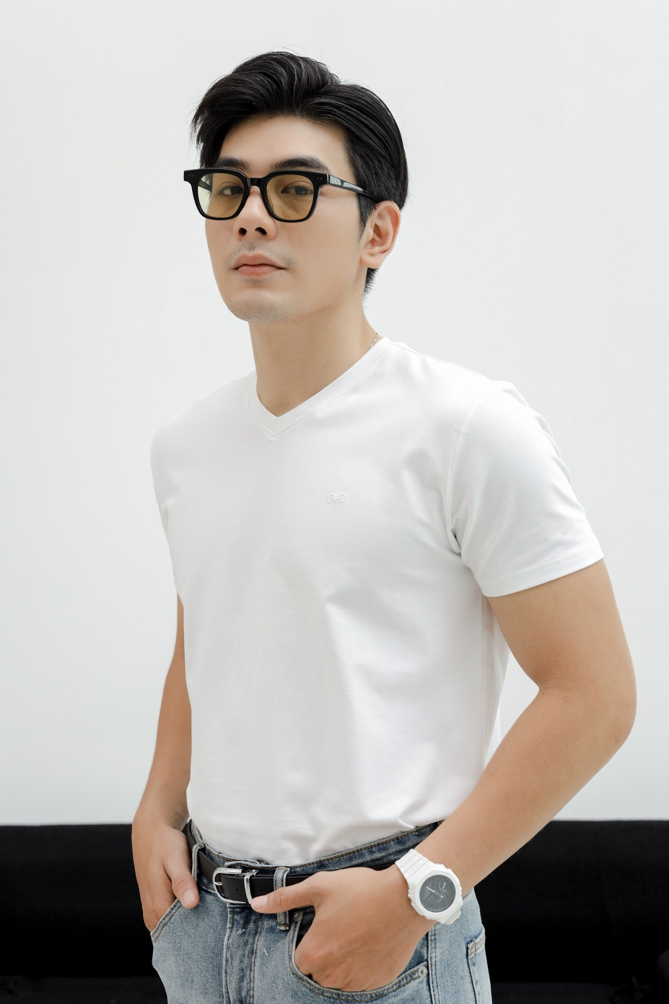ÁO THUN NAM T077 CỔ TIM-TRẮNG