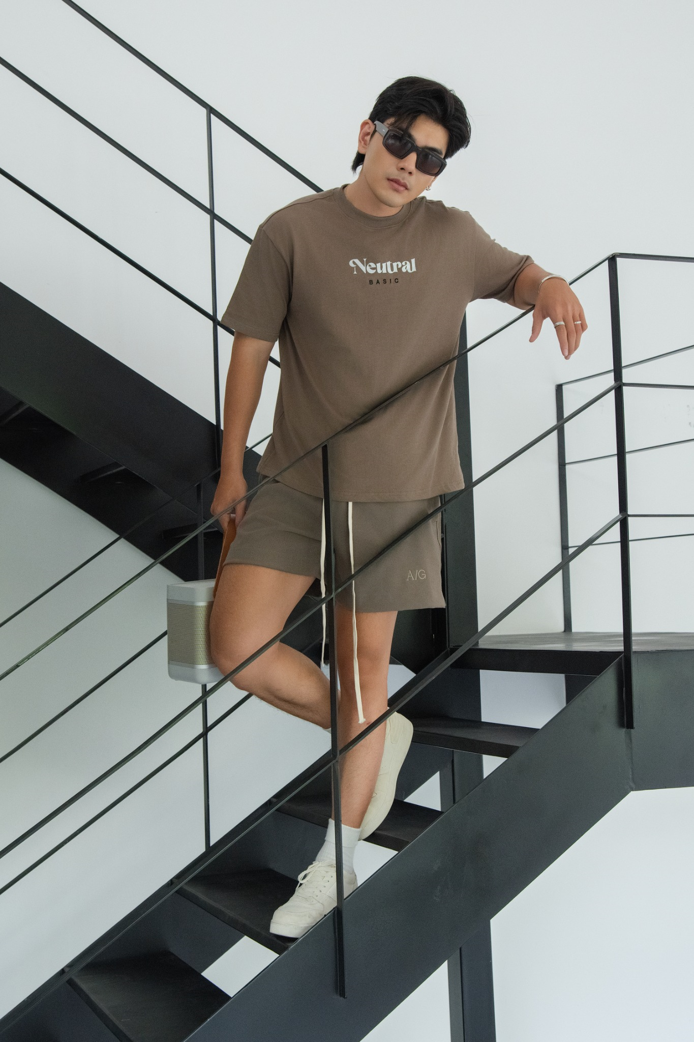 ÁO THUN NAM T723-LOOSE FIT NÂU OLIVE