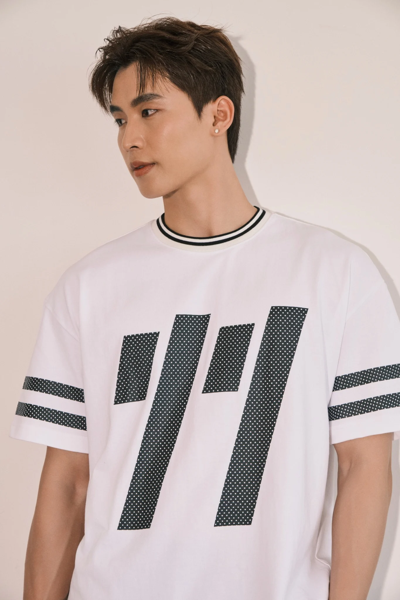 ÁO THUN NAM TA38-LOOSE FIT TRẮNG ĐEN