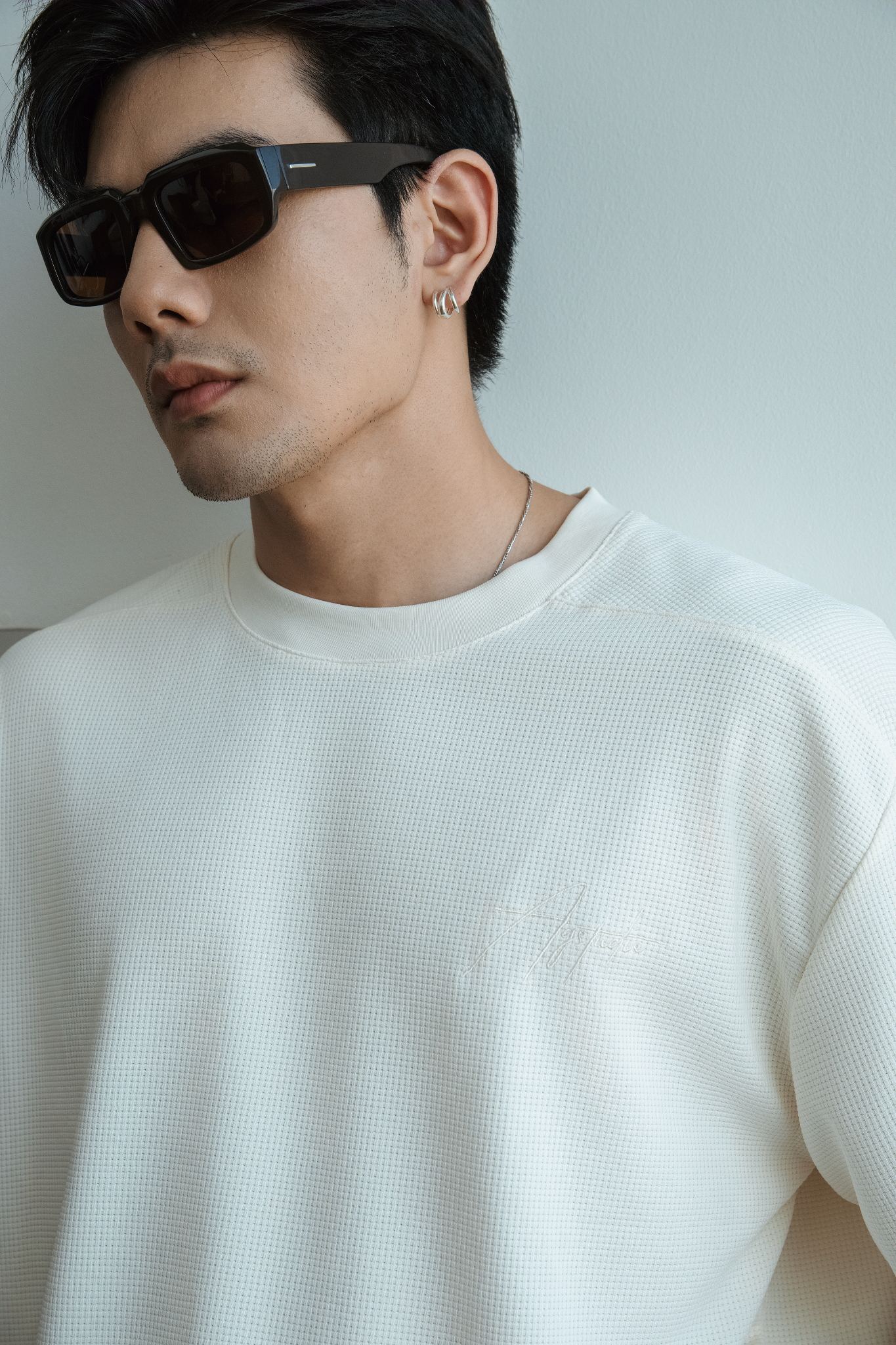 ÁO THUN NAM TL09 THÊU CHỮ KÝ-LOOSE FIT KEM