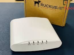 Ruckus ZoneFlex R320 Indoor 802.11ac Wave 2 2x2:2 Wi-Fi Access Point