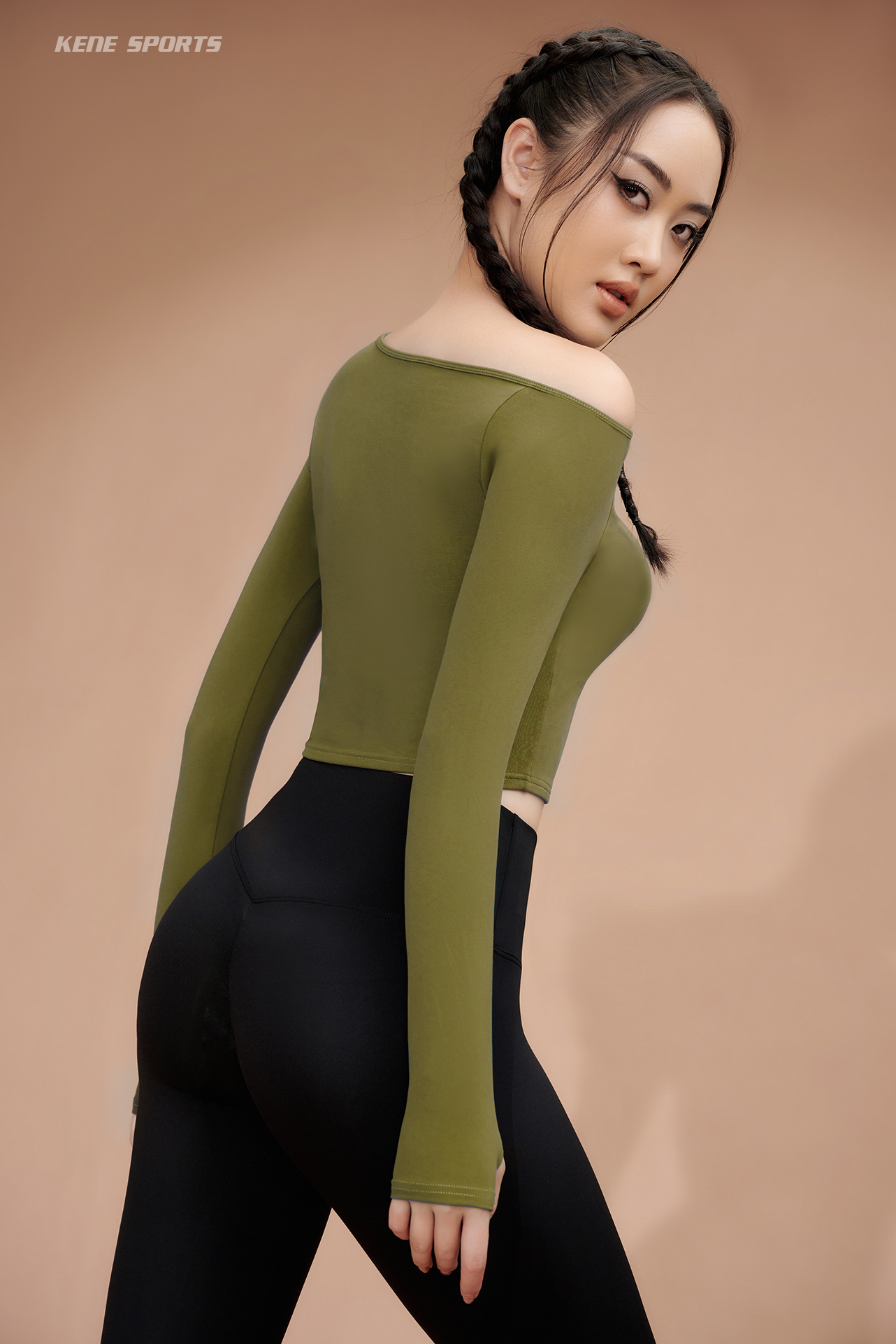 Áo Croptop - drop shoulder and long sleeve (have padding) top