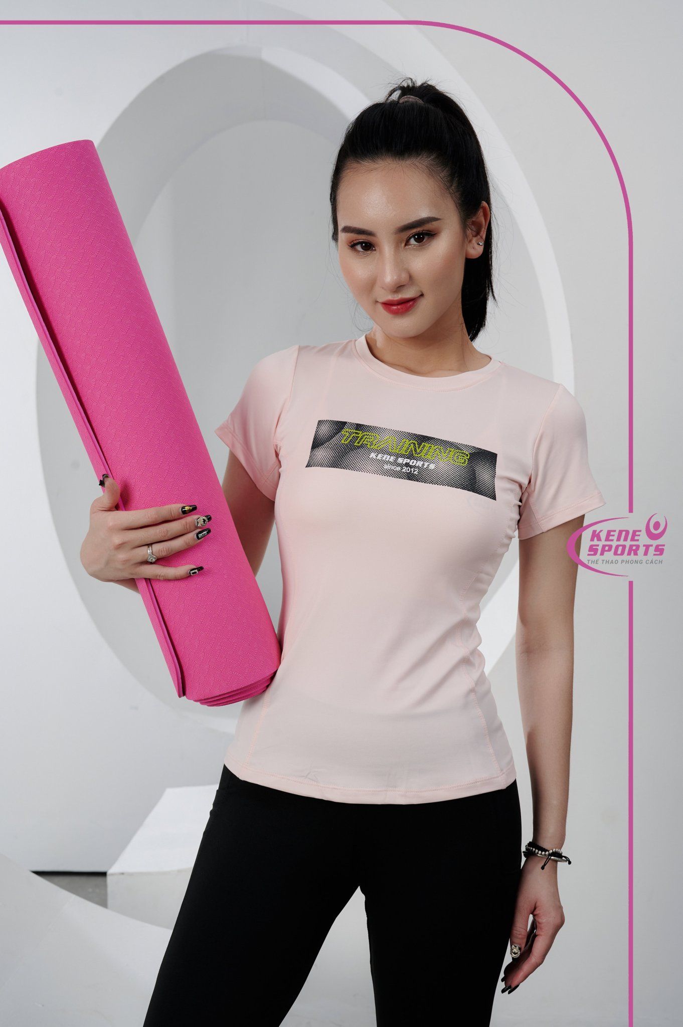 Kenewomen training long set