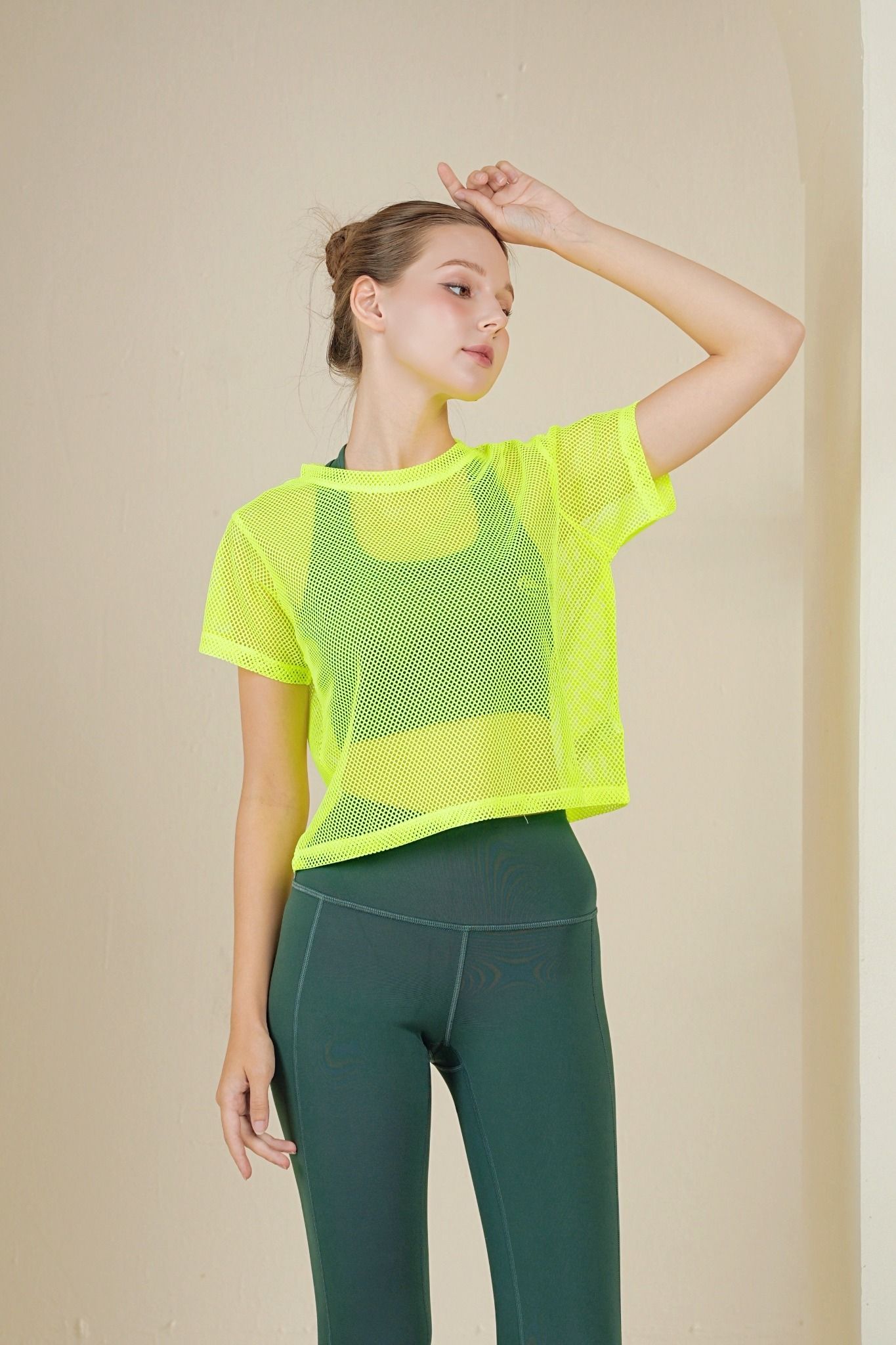 Áo Croptop lưới mắt nhỏ