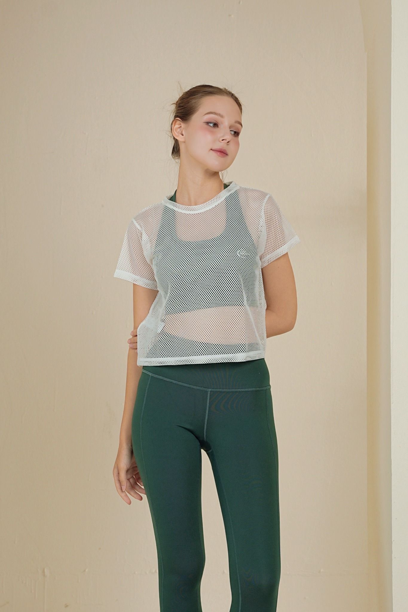 Áo Croptop lưới mắt nhỏ