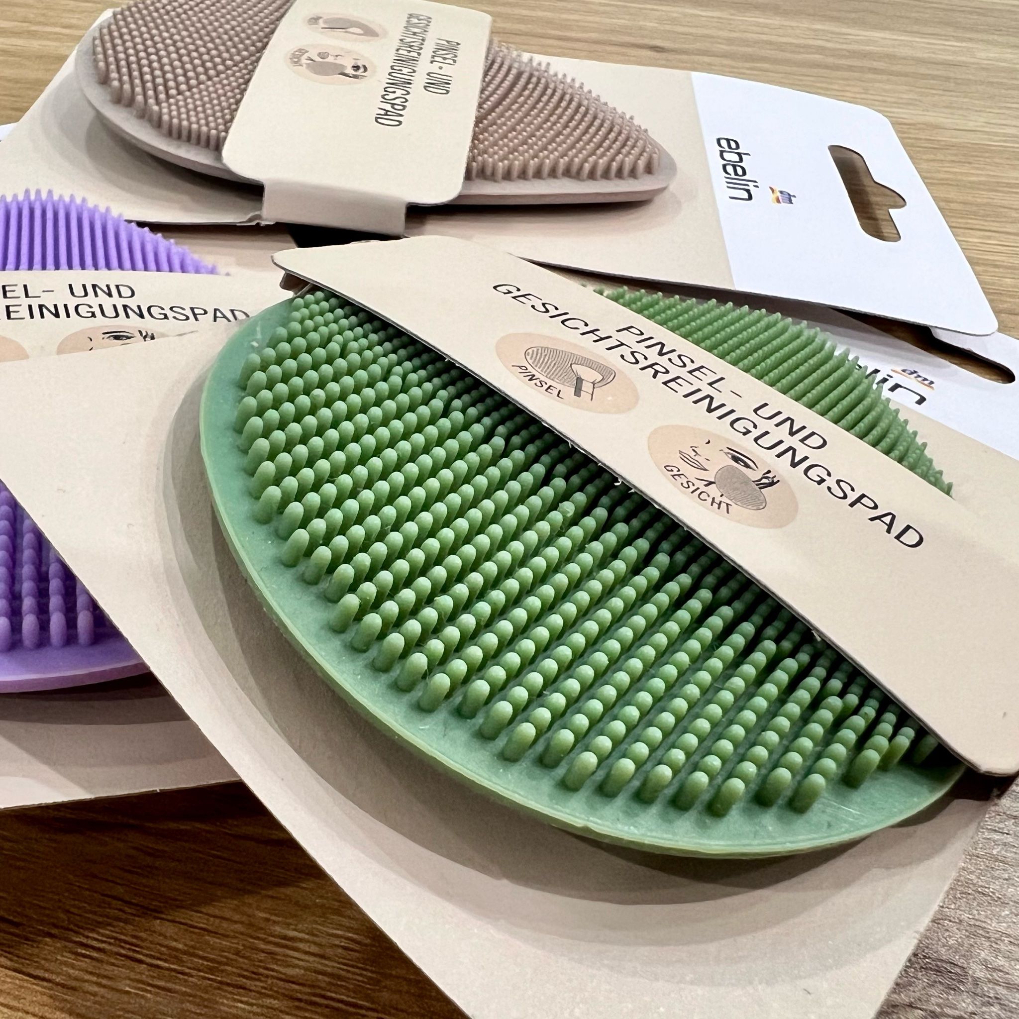 Miếng rửa mặt silicon Ebelin