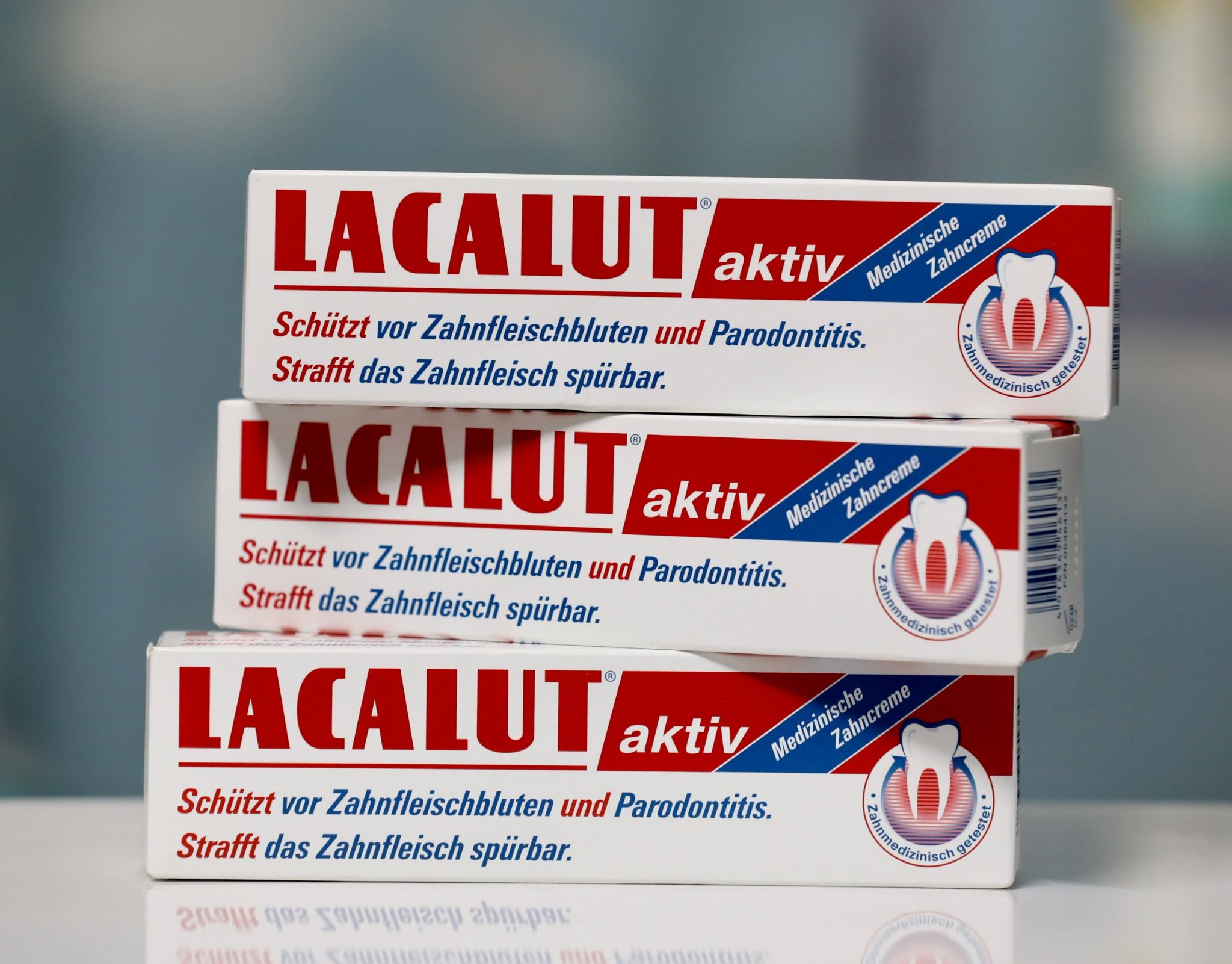 Kem đánh răng Lacalut hộp giấy 75 ml