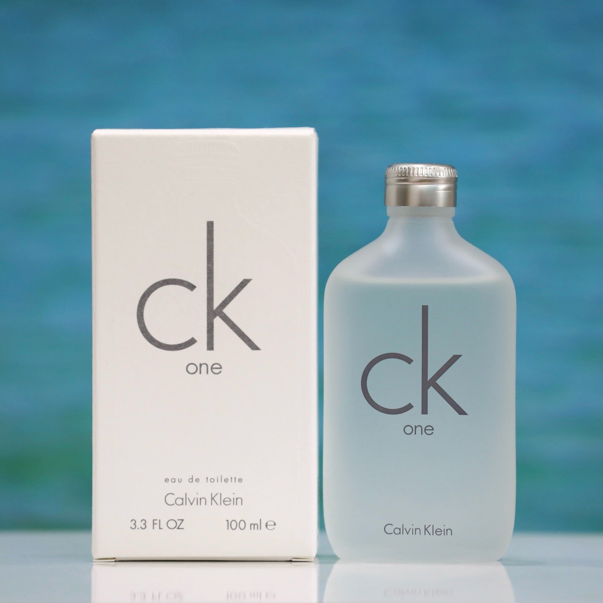 Nước hoa CK One màu trắng, chai 100ml