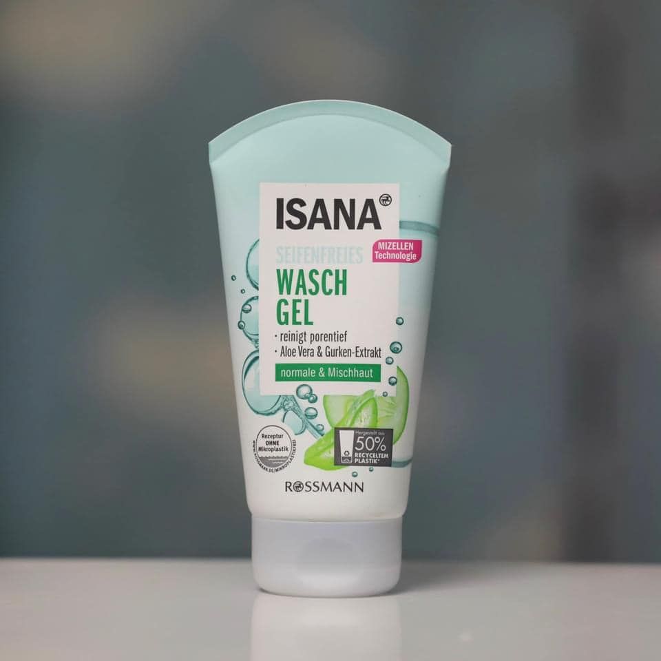 Sữa rửa mặt Isana chiết xuất từ cây lô hội và dưa chuột, tuýp 150ml