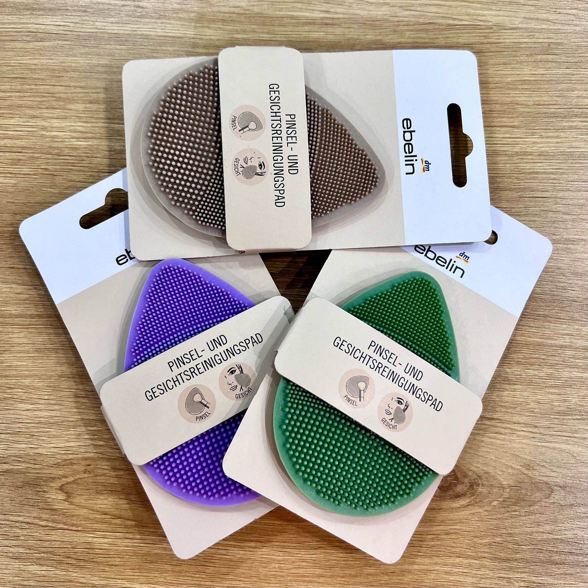 Miếng rửa mặt silicon Ebelin