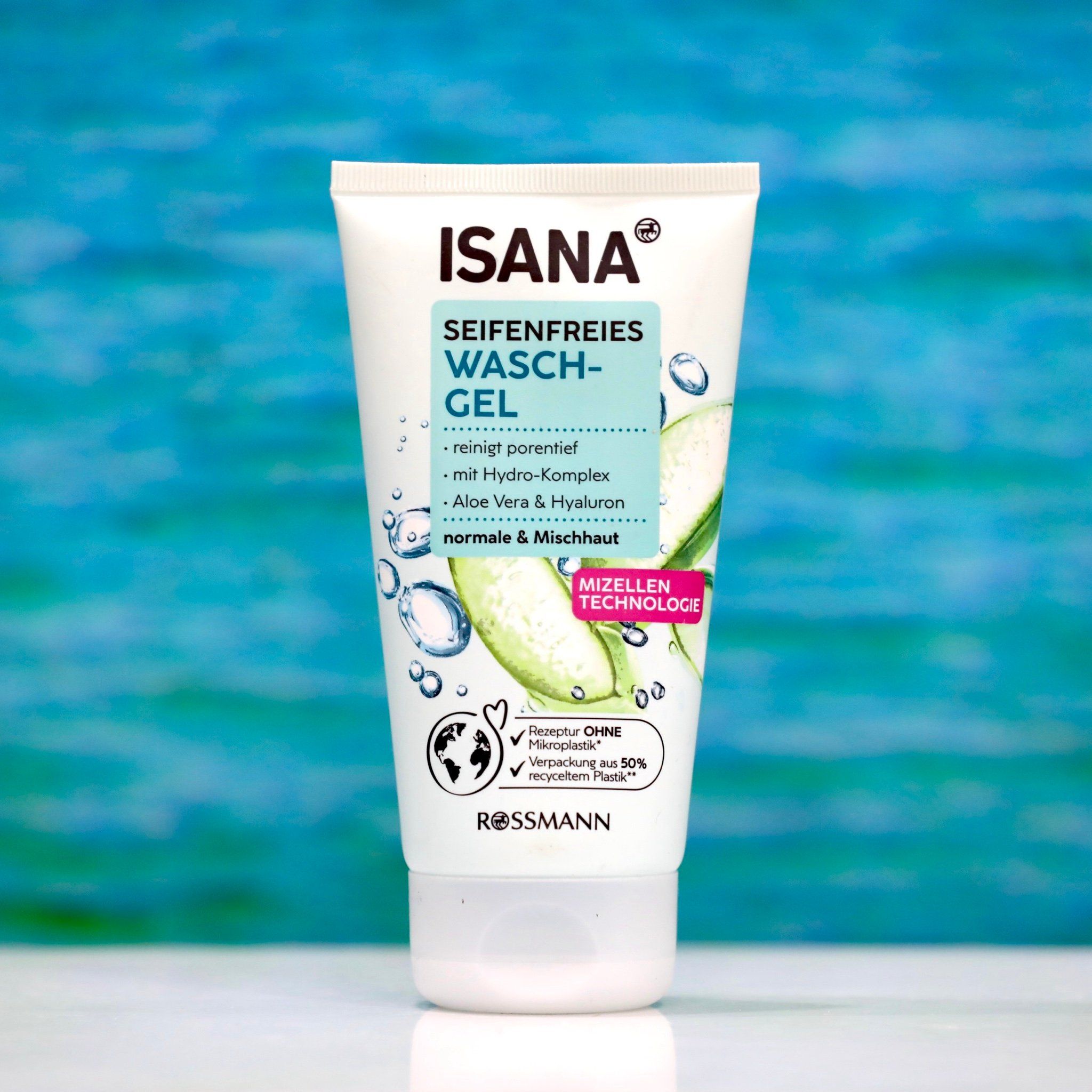 Sữa rửa mặt Isana lô hội tuýp 150ml